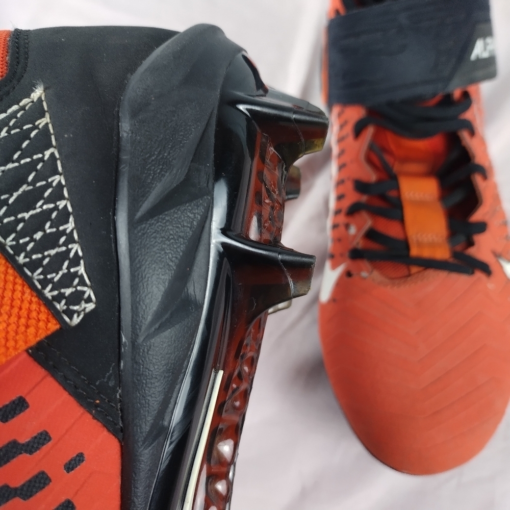 Nike Men's 9.5 Alpha Menace Pro 2 Mid Football Cleats Orange AQ3209-801 - Picture 13 of 13